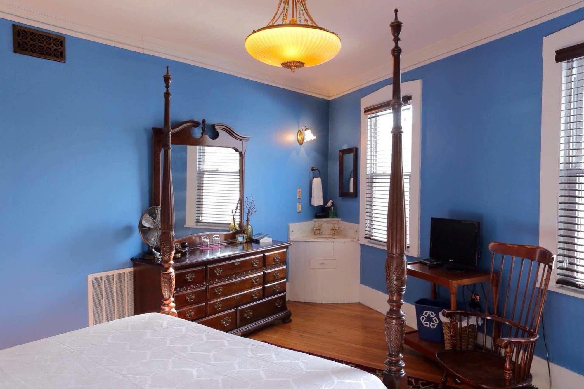 Stepping Stone Inn Салем Екстериор снимка